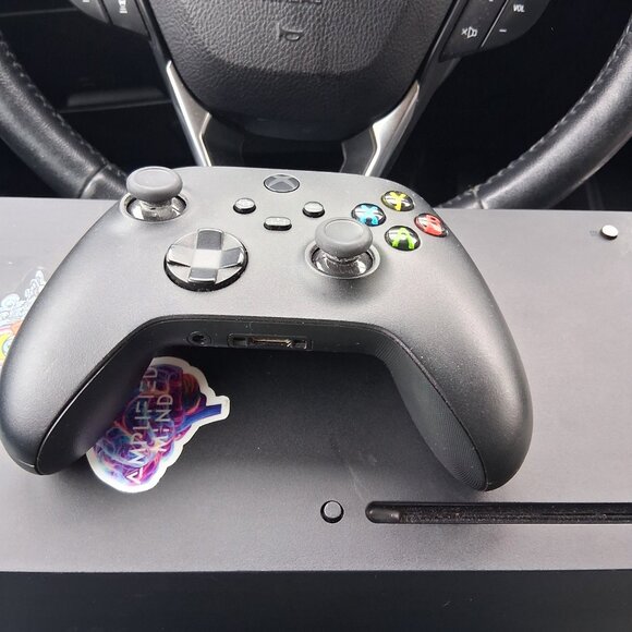 Xbox - Picture 3 of 6